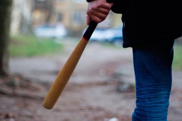 На Дніпропетровщині бандити викрали чоловіка і вимагали у нього гроші: подробиці