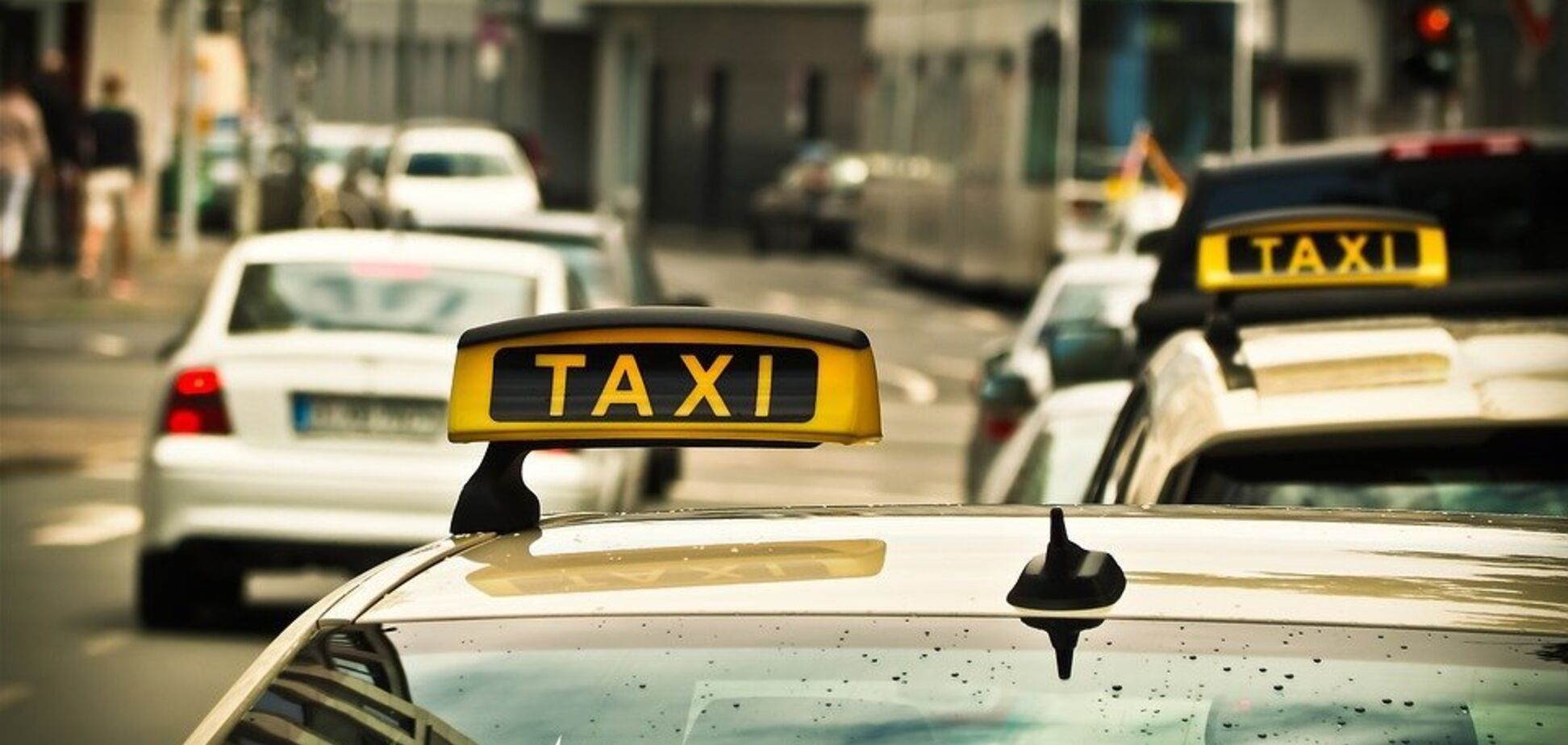 В Киеве взвинтили цены на такси: в чем причина и когда подешевеют