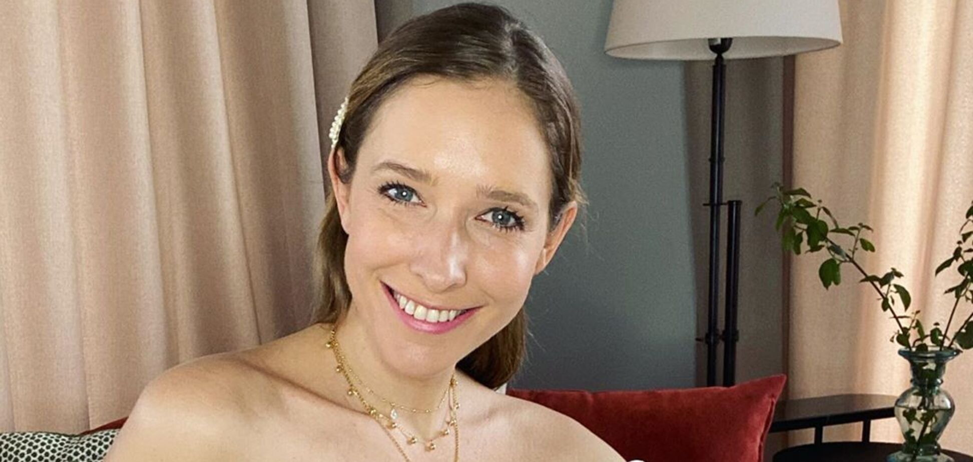 Осадча розлютила мережу фото з дорогим автомобілем