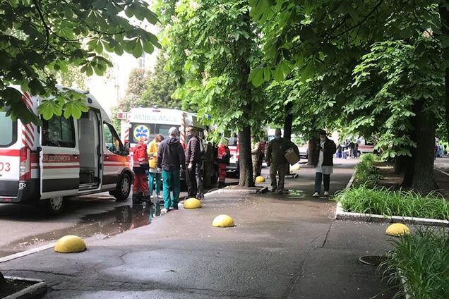 'В глазах боль и сила': в Киев прибыл борт с ранеными героями Донбасса