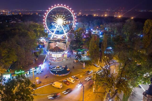 В Одессе отдыхающие наплевали на карантин и ринулись в ночные клубы. Фото