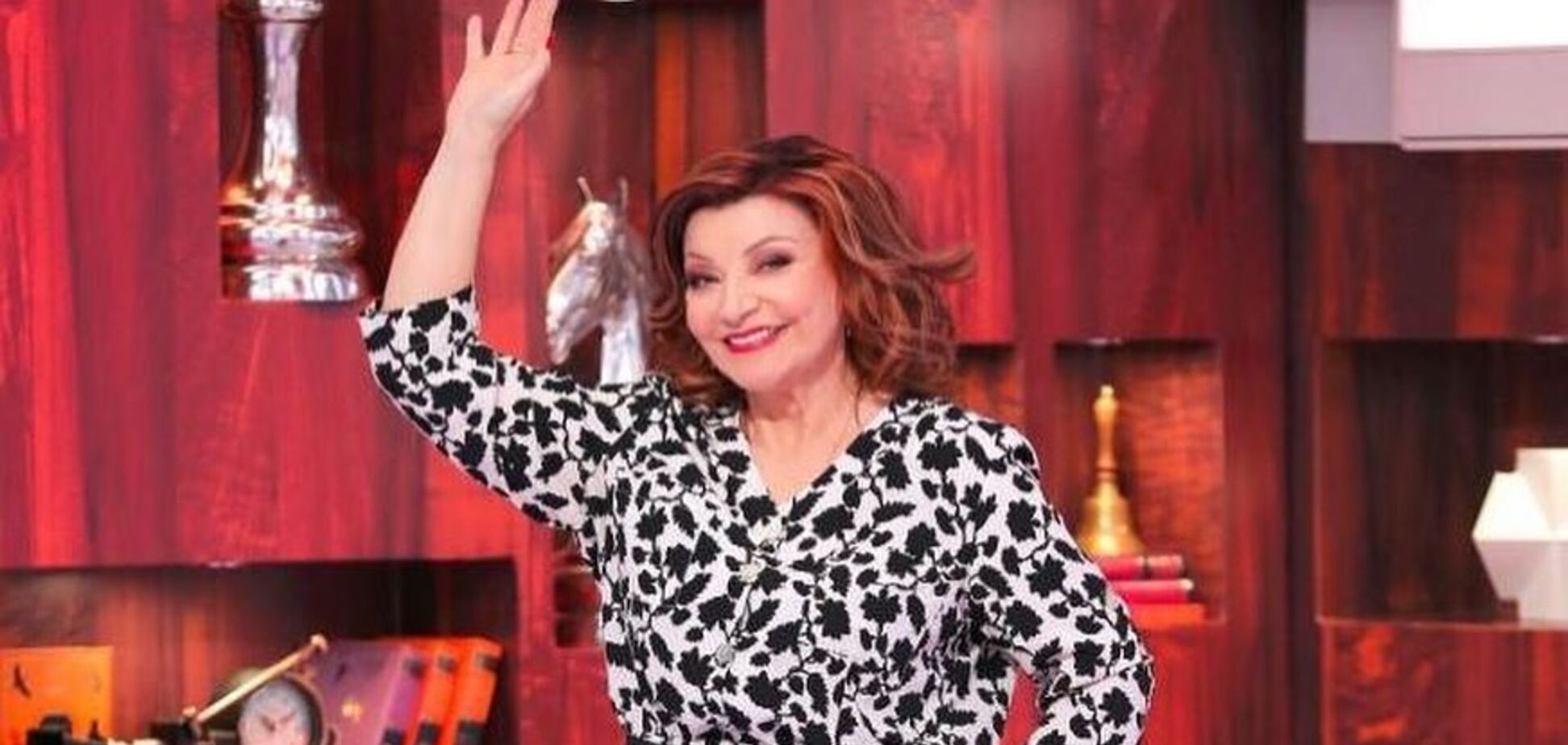 67-летняя Степаненко показала архивное фото в платье без белья