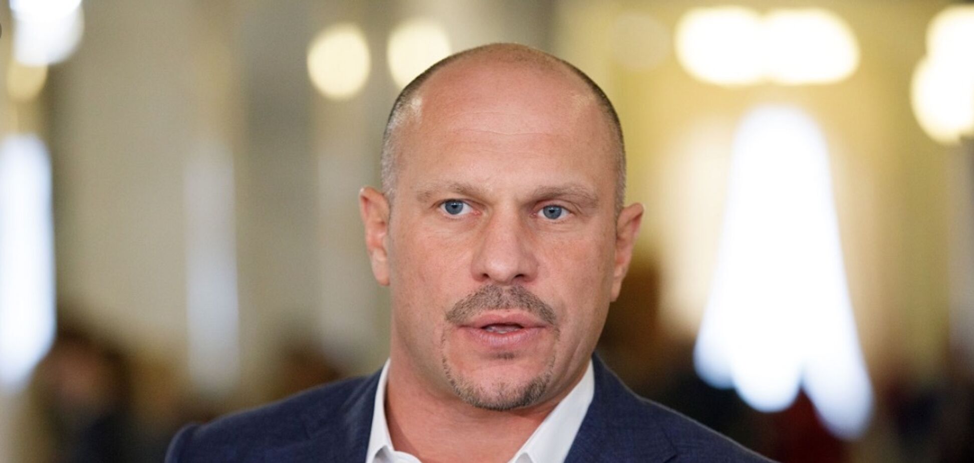 'Идиот, набью тебе е**ло': Кива под Радой покрыл матами активиста. Видео 18+