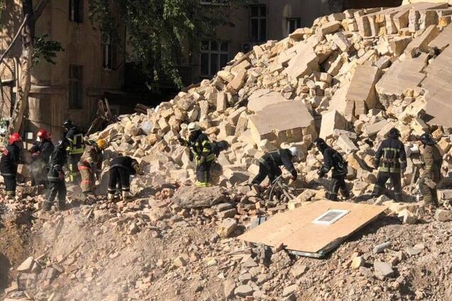 Полиция назвала возможную причину обвала дома в Одессе