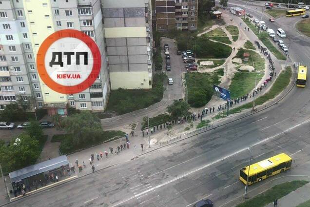 Фото очередей в транспорт Киева поразили сеть
