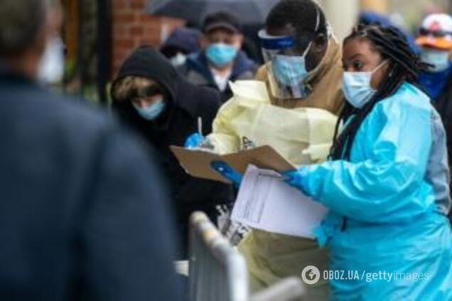 В Нью-Йорке сообщили об 'ужасающе высоком' числе смертей от коронавируса за сутки