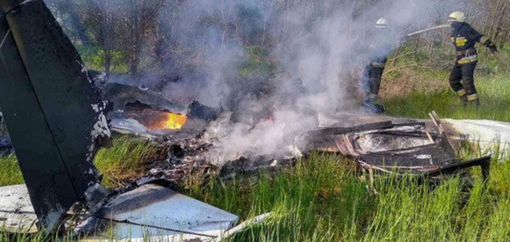 Крушение самолета под Днепром: правоохранители назвали причину аварии. Видео