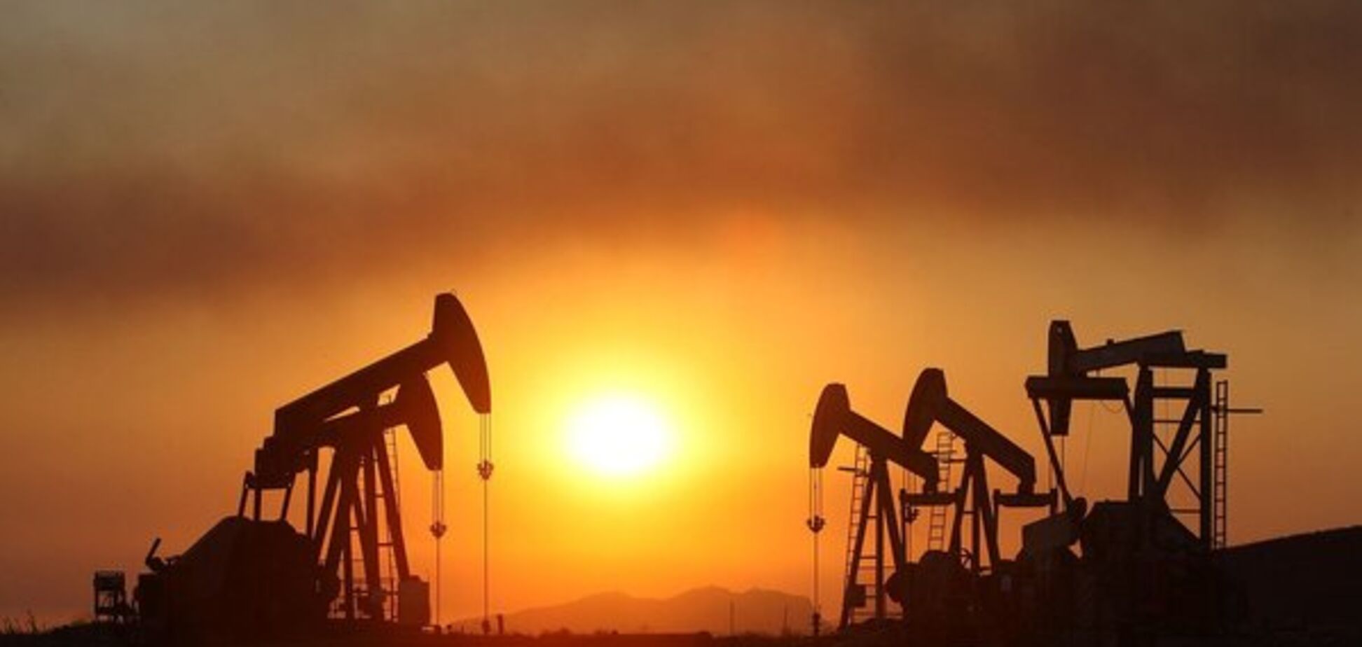 Цены на нефть пробили психологическую отметку: график