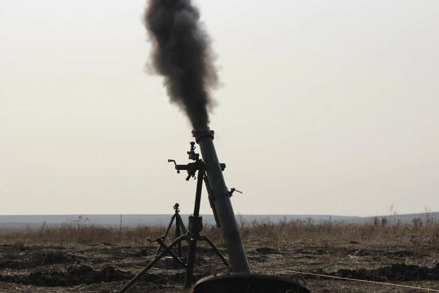 Оккупанты в два раза усилили обстрелы на Донбассе: ранен защитник Украины