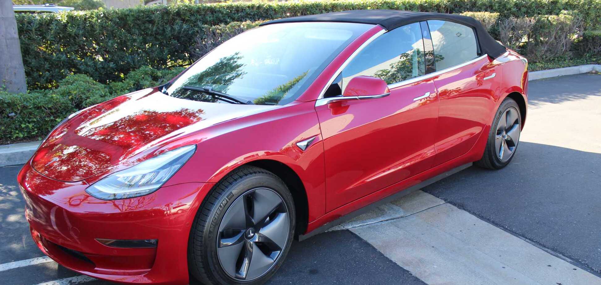 Электромобилю Tesla Model 3 отрезали крышу за $40 000