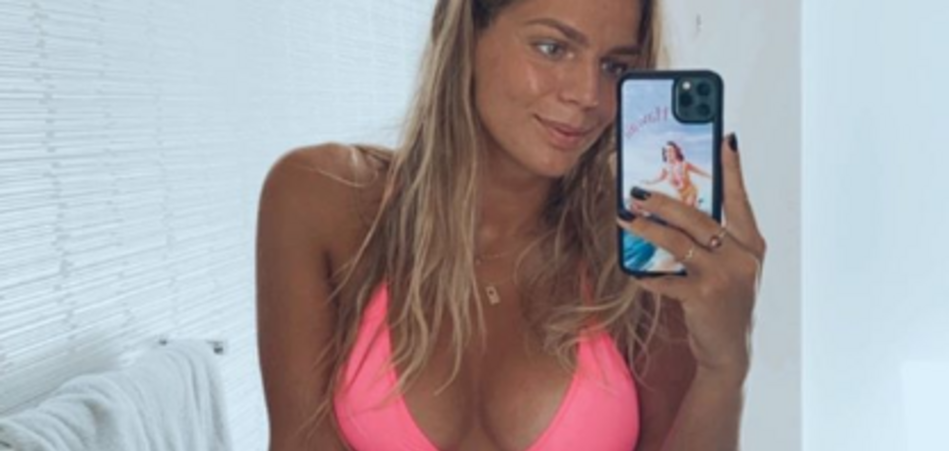 Рекордсменка збірної Росії Юлія Єфімова похвалилася гарячим фото в бікіні