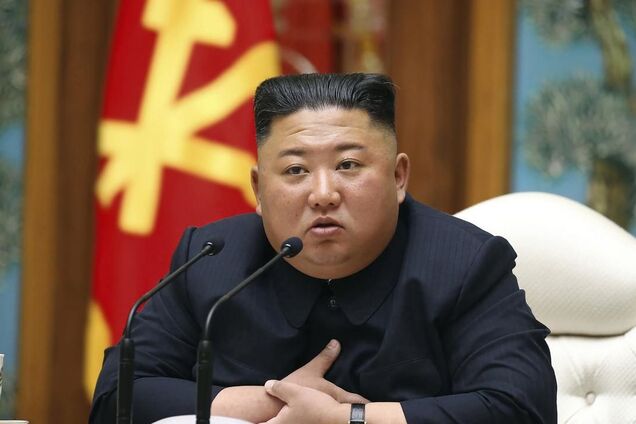 Ким Чен Ын "ожил" и вышел на публику после почти месяца отсутствия