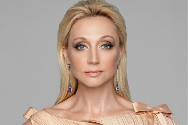 Кристине Орбакайте – 49: самые откровенные фото дочери примадонны