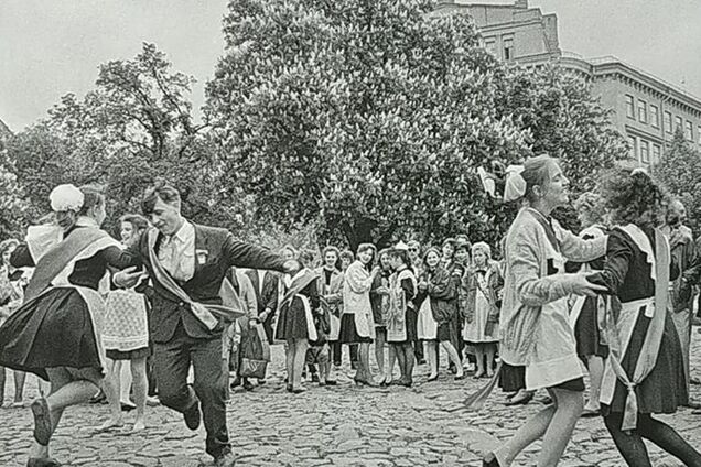 Последний звонок у школьников Киева в 1991 году