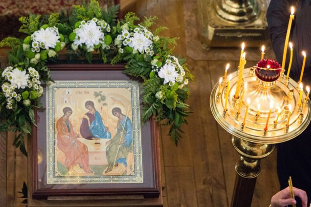 Молитва в Троїцьку поминальну суботу: як ушанувати пам'ять померлих