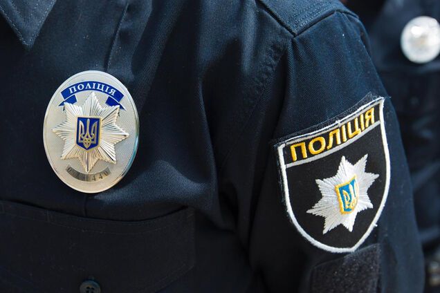 В Киеве мужчину заподозрили в изнасиловании и продаже порно с 13-летним крестником