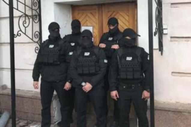 'Европейская Солидарность' официально заявила о разбойном нападении ГБР на Музей Гончара