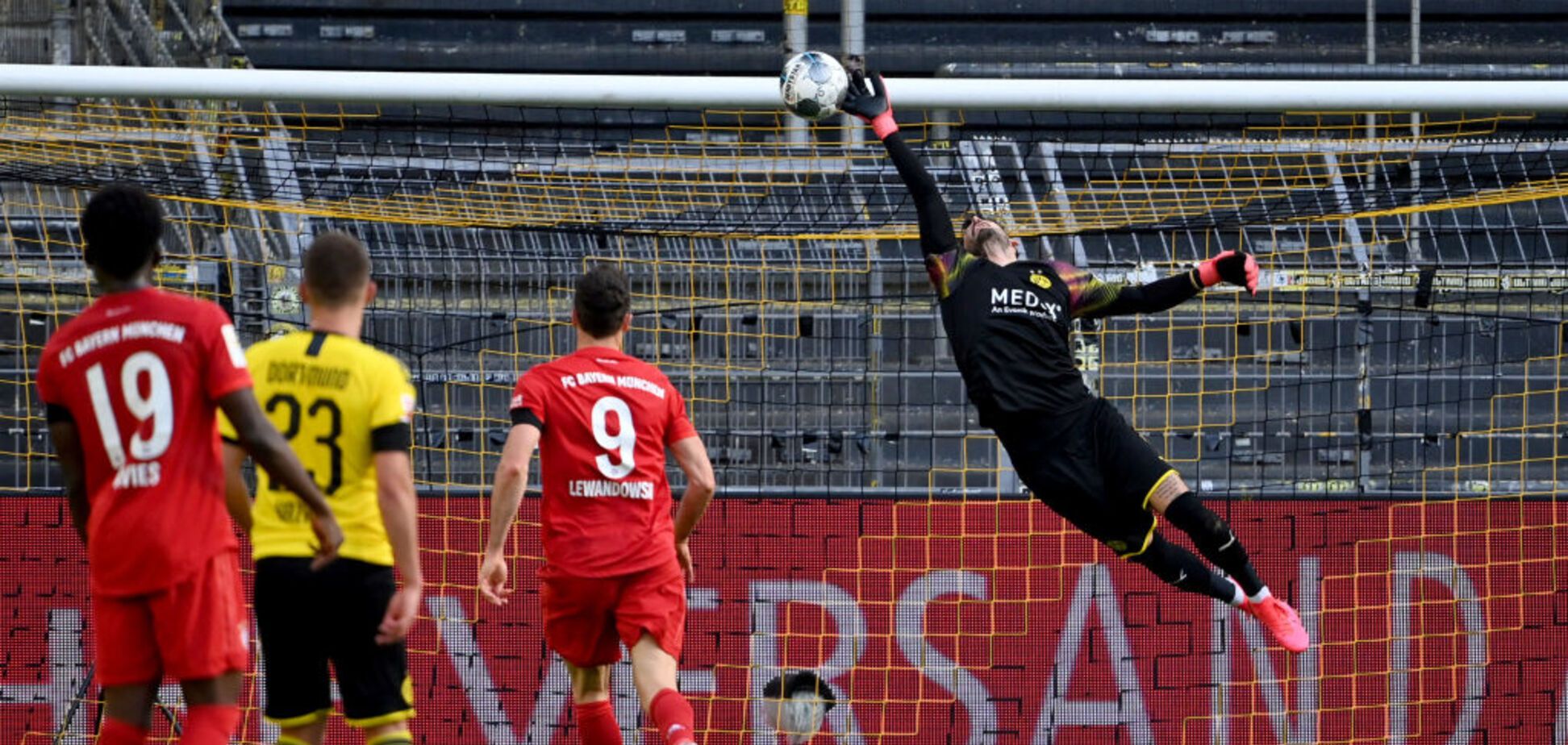Футболіст 'Баварії' Йозуа Кімміх забив геніальний гол 'черпаком'