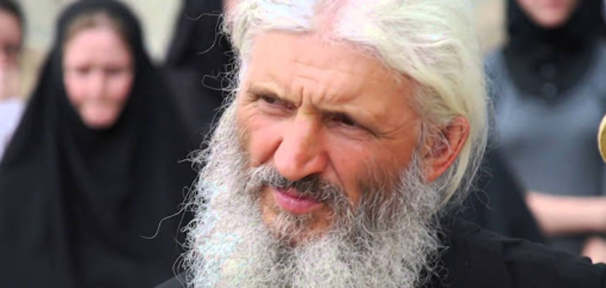 РПЦ выгнала духовника Поклонской, проклинавшего чиновников из-за COVID-19