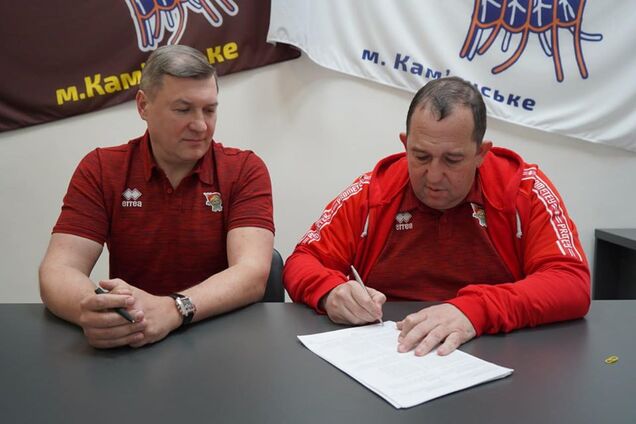 Президент СК "Прометей" Владимир Дубинский представил нового тренера баскетбольного клуба