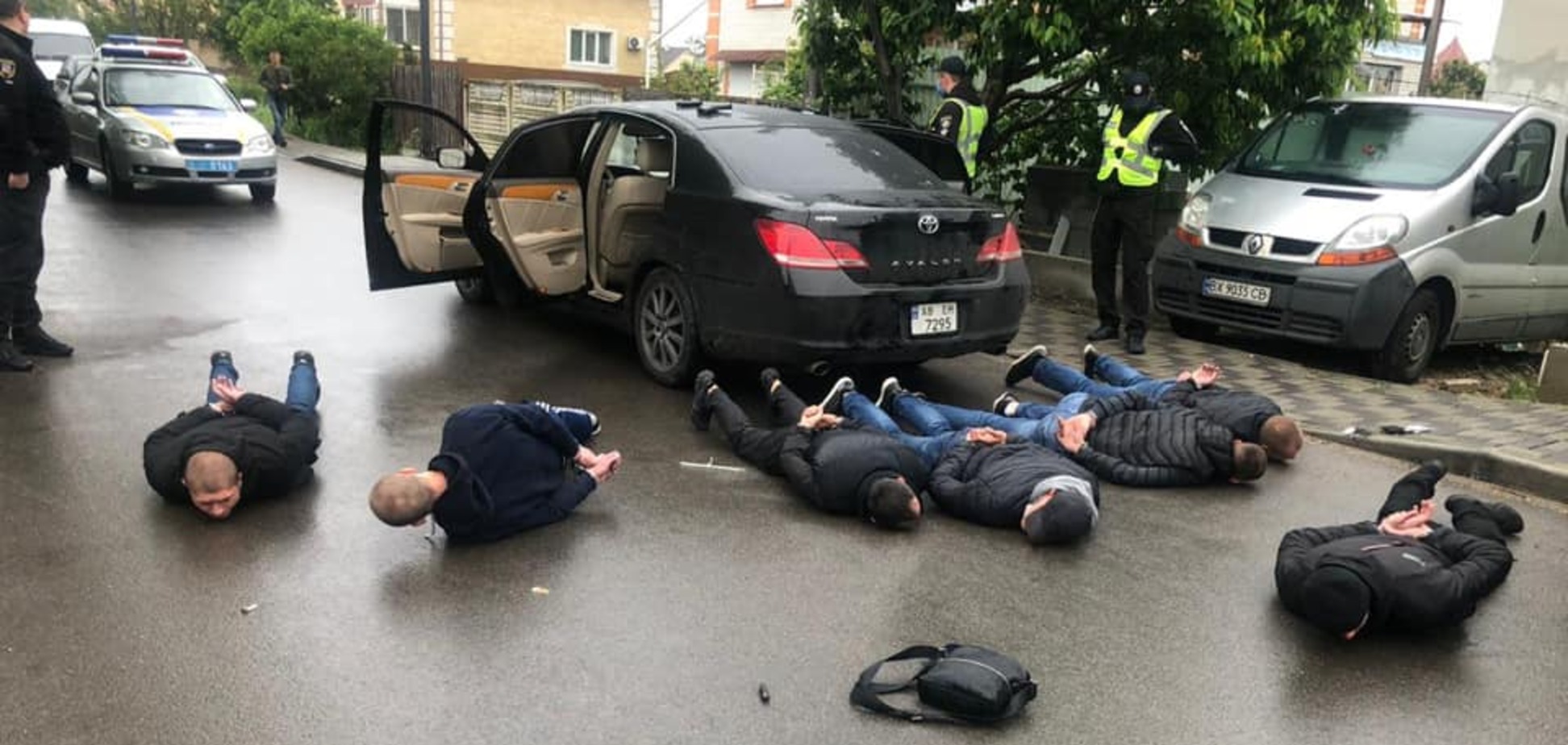 Стрельба в Броварах: полиция назвала причину разборок и задержала 10 человек. Фото