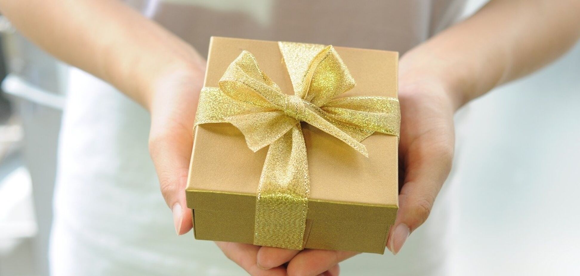 Найнезвичайніші подарунки на день народження, які піднімуть настрій: 10 ідей