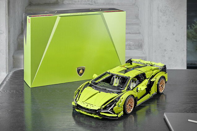 Lego представила свою версію суперкара Lamborghini