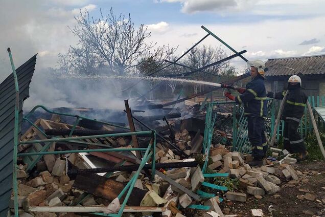 На Дніпропетровщині через вибух газового балону зруйнувався будинок. Відео