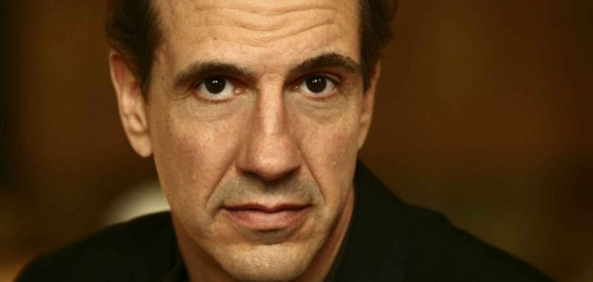 Умер 56-летний звезда сериала 'Клиника': названа причина