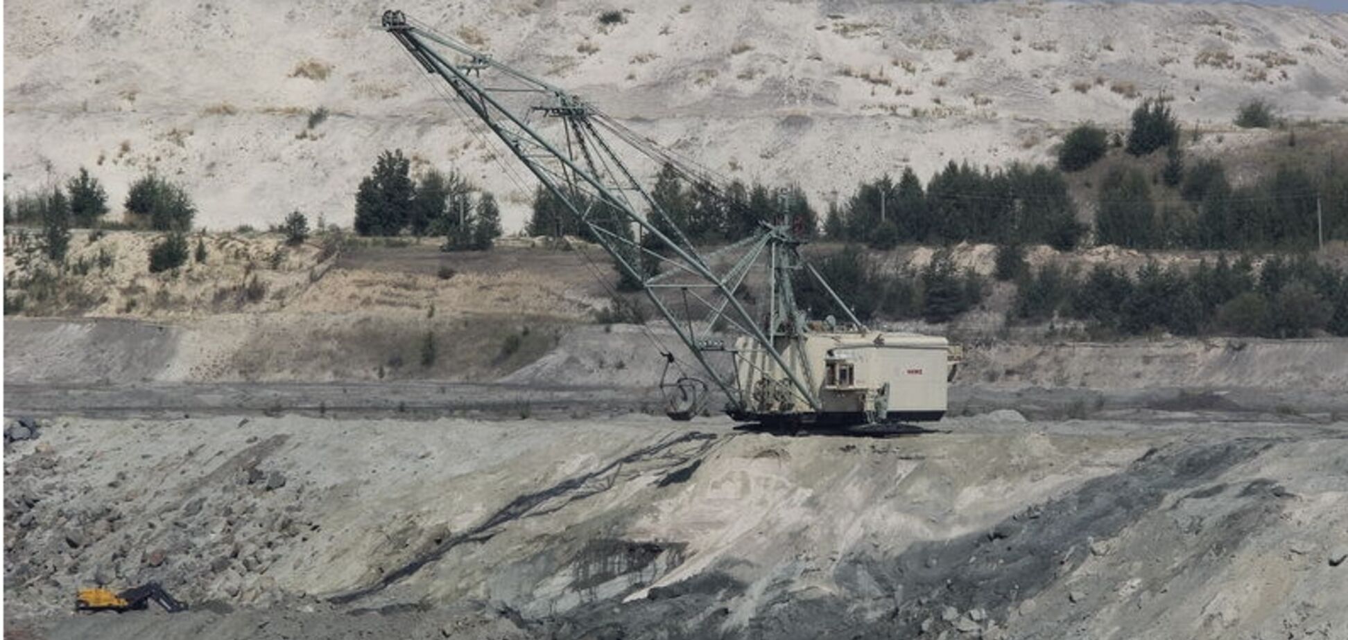 Дубинский инициировал уголовные дела против захватчиков Плисецкого гранитного карьера