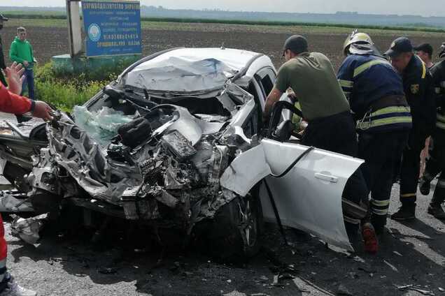 Авария с автоцистерной под Днепром: 3-летний ребенок выжил, родители умерли