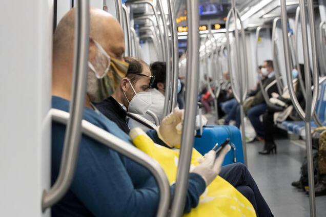 Новые правила поездок и еда на вынос: в Италии отменили жесткий карантин