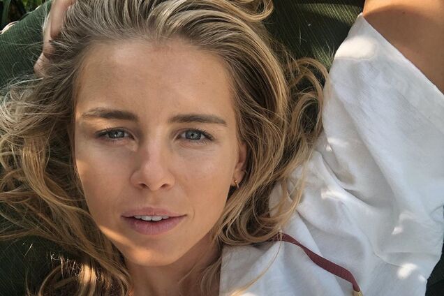 'Міс Всесвіт' показала целюліт на чесному фото в бікіні