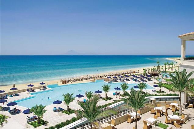 Какие страны первыми откроются для туристов: эксперт дал прогноз