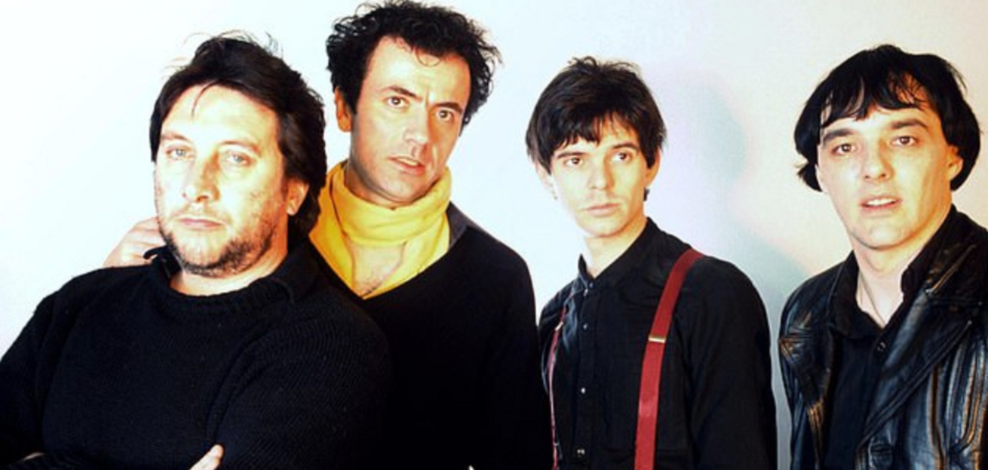 Музыкант британской рок-группы The Stranglers умер из-за коронавируса