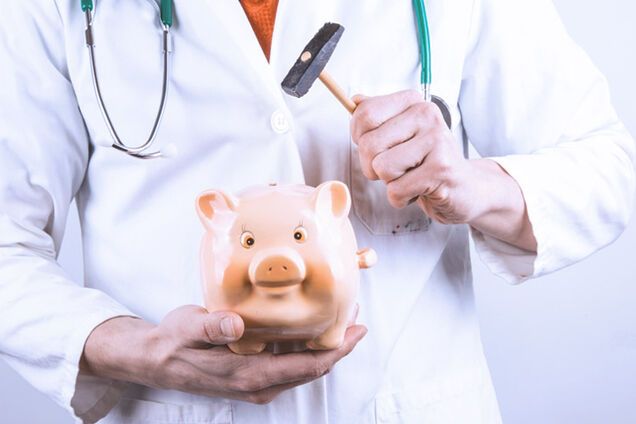 Зарплаты медиков в Украине