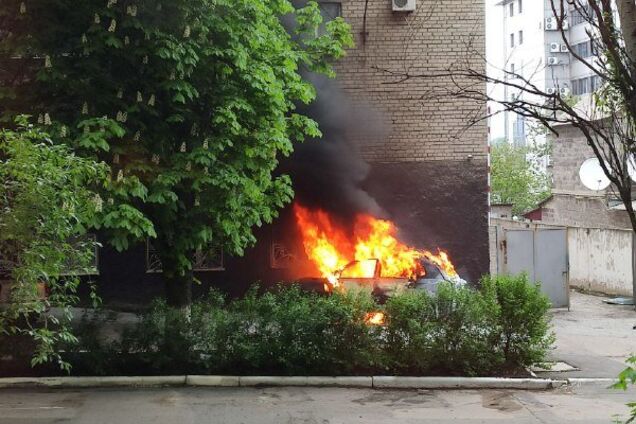 В центре Донецка прогремел взрыв: фото и видео с места ЧП