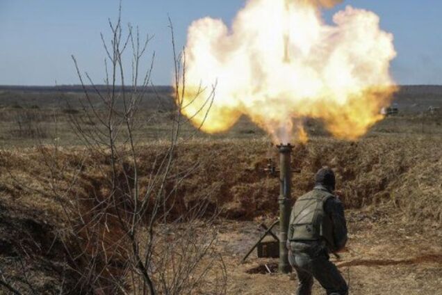 Окупанти поранили українського воїна