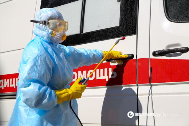 Найбільший спалах у приватній лікарні: на Кіровоградщині коронавірусом заразилися 153 медики