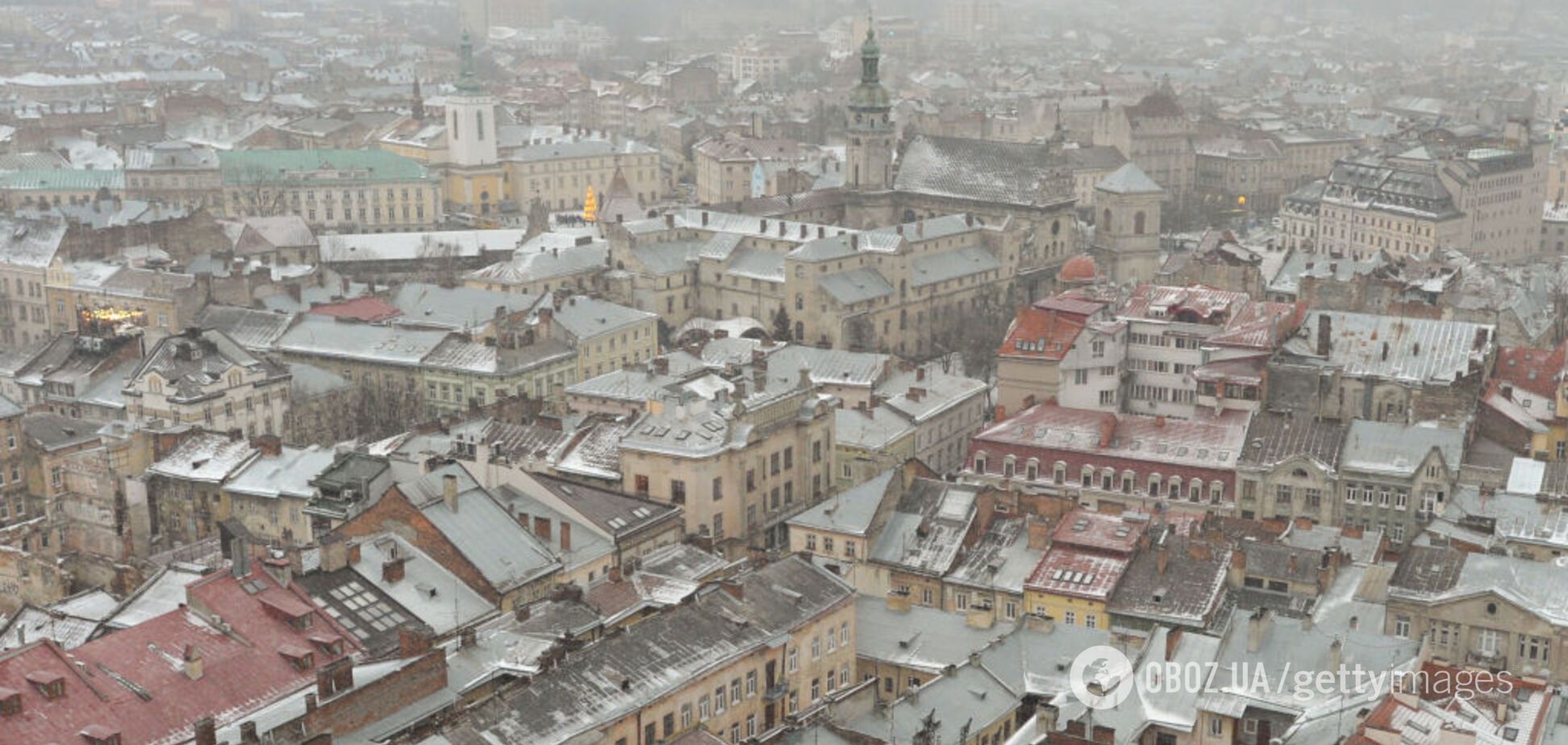 Во Львове в начале мая выпал снег: фото и видео бури