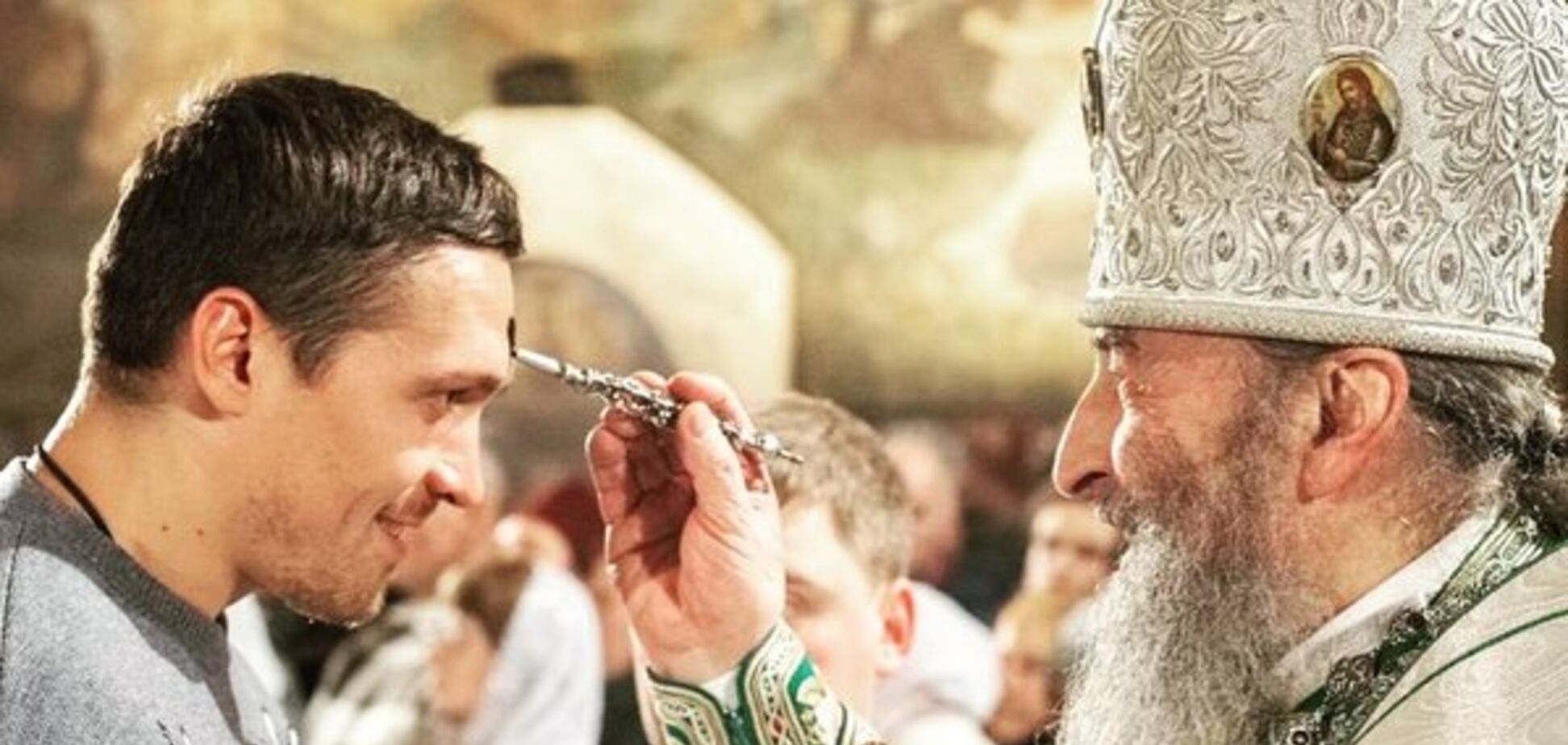 Усик проміняв Порошенка на Онуфрія, озвучивши дивну 'відмазку'