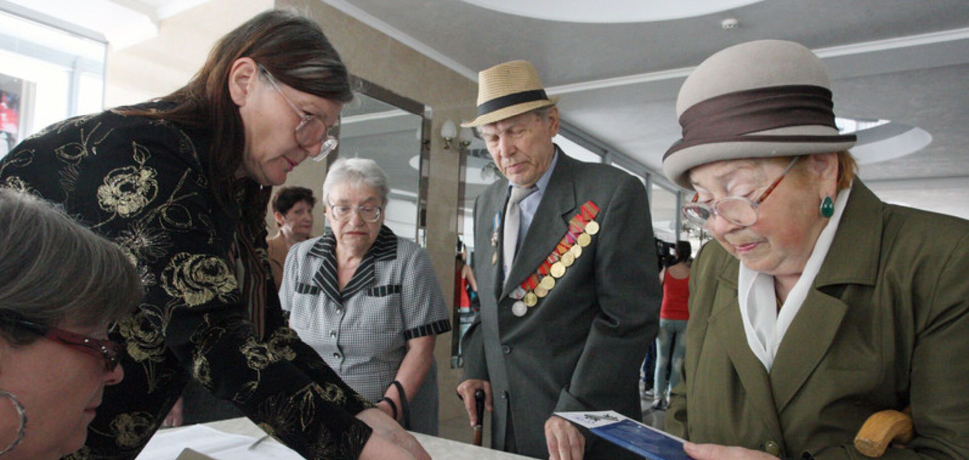 Псевдореферендум у 'Л/ДНР' 6 років тому: як це було та на що перетворився Донбас