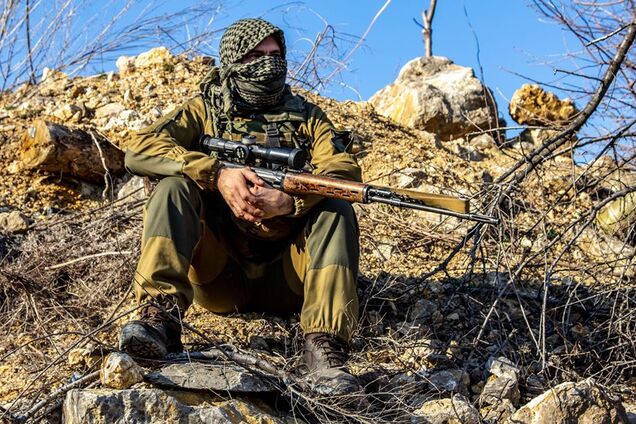 Снайпер террористов ранил украинского защитника на Донбассе: ВСУ нанесли "ответку"
