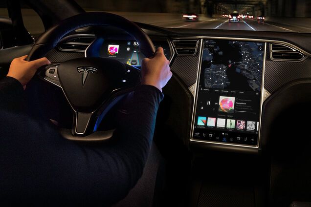 Tesla вновь оказалась в центре скандала