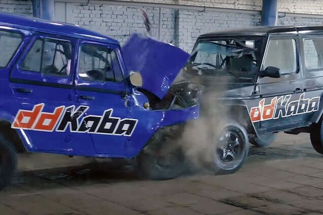 УАЗ и Гелендваген столкнули лоб в лоб: что из этого вышло