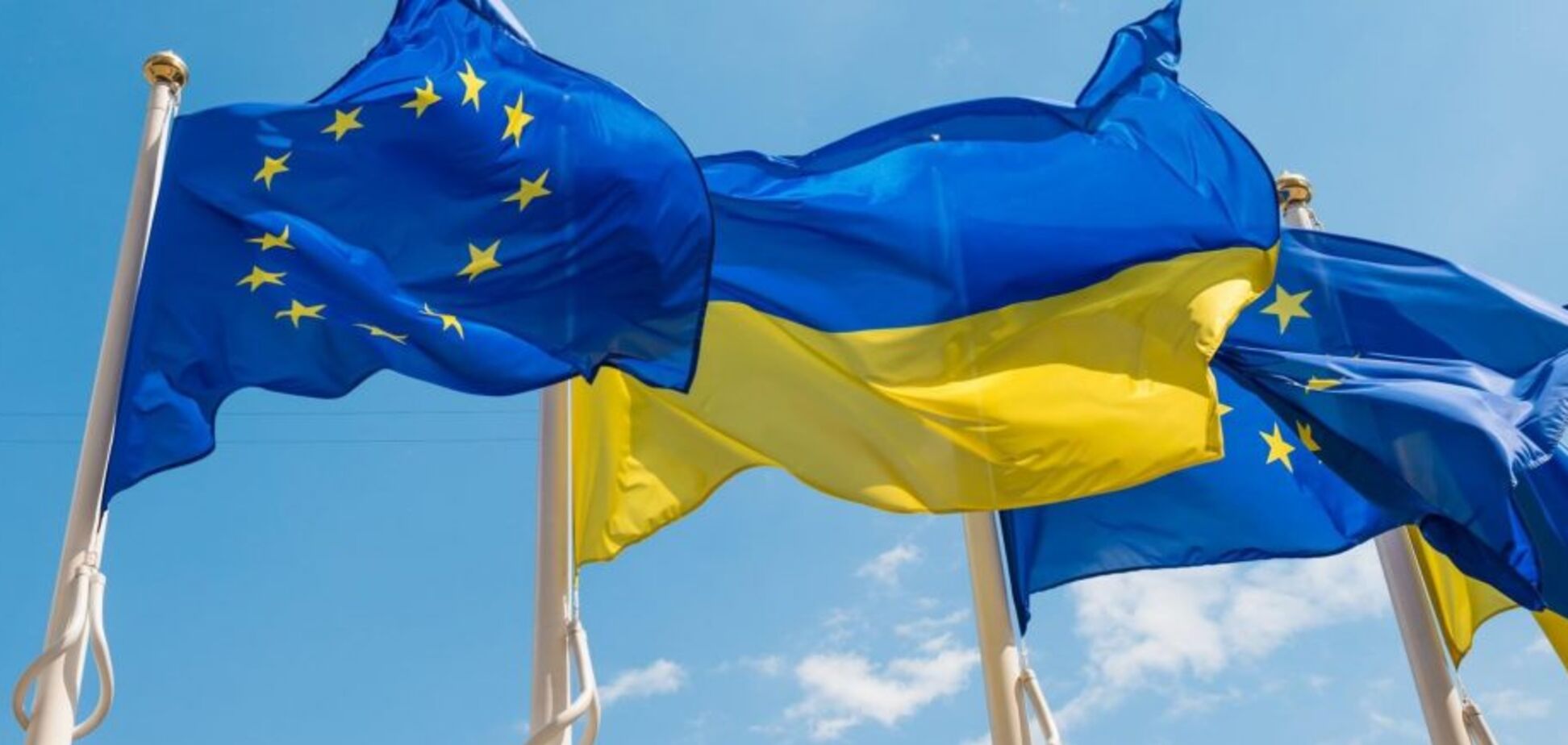 Україна залишається відданим союзником ЄС – Порошенко привітав Об’єднану Європу з днем народження
