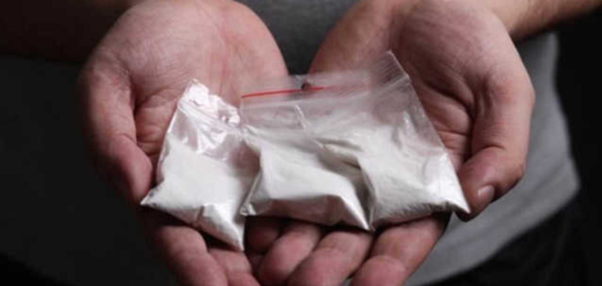 Полиция Днепра поймала дорожного нарушителя с партией наркотиков. Фото