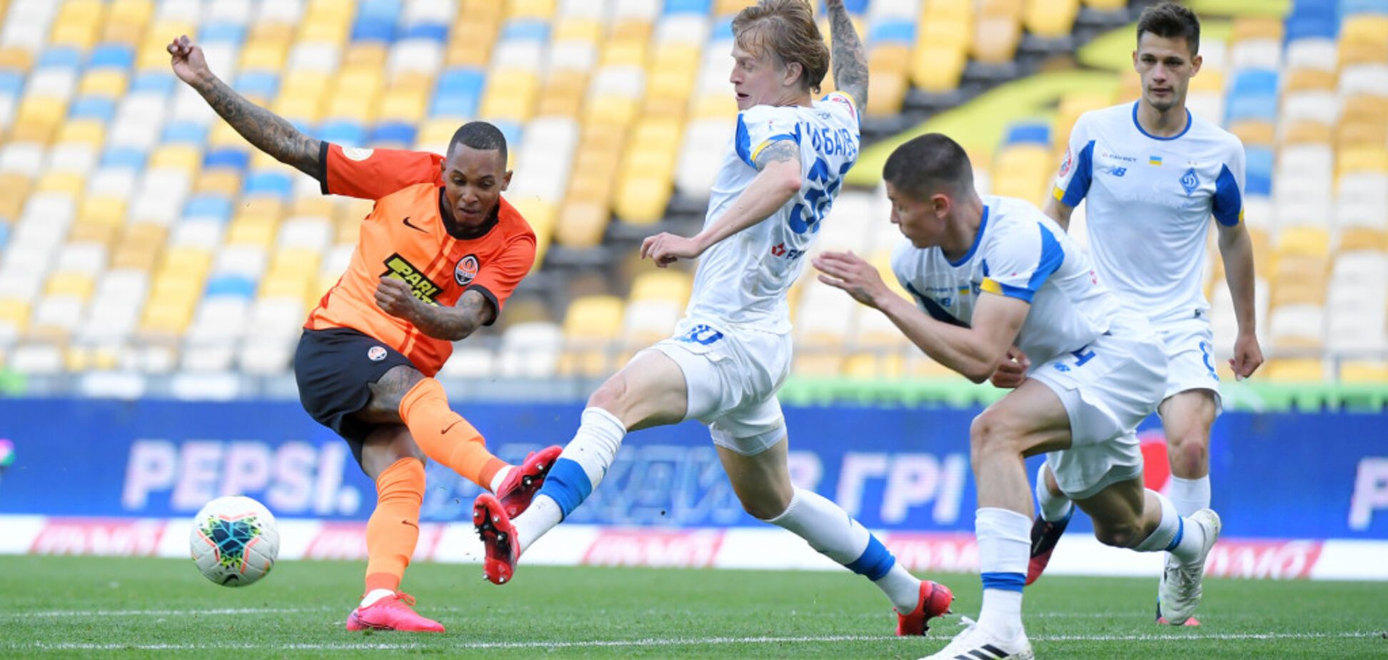 Динамо Шахтер