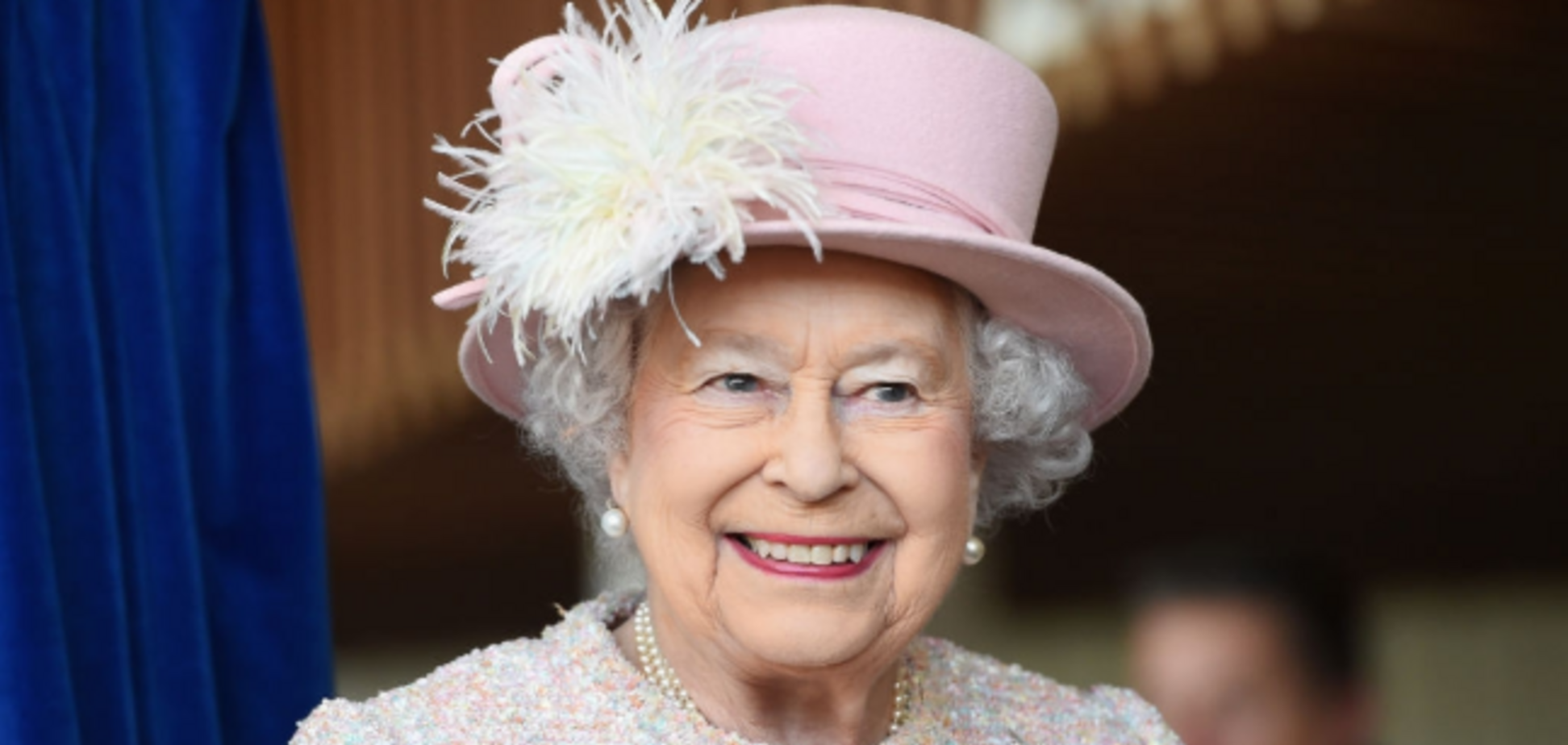 Єлизавета II вперше з початку карантину з'явилася на публіці: опубліковані фото