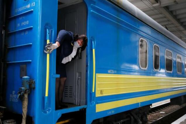 Журналист рассказал о трех провалах 'Укрзалізниці' за одну поездку